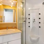 D'hotes Les Loges Bed & Breakfast